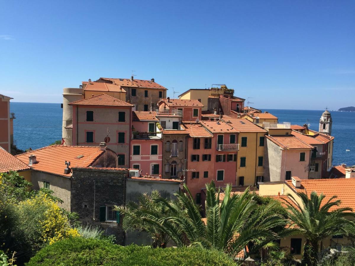 Amazing Apartment Tellaro Exterior photo